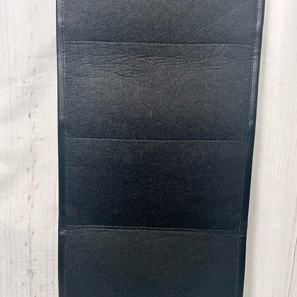 Hanging Headband Storage Organizer With 8 PVC Pockets - Picture 13 of 14